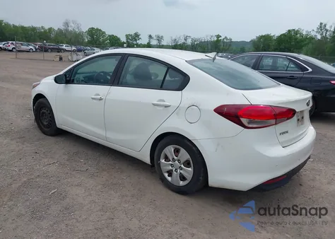 2017 Kia Forte Lx z USA, uszkodzony, nr VIN 3KPFK4A73HE160772